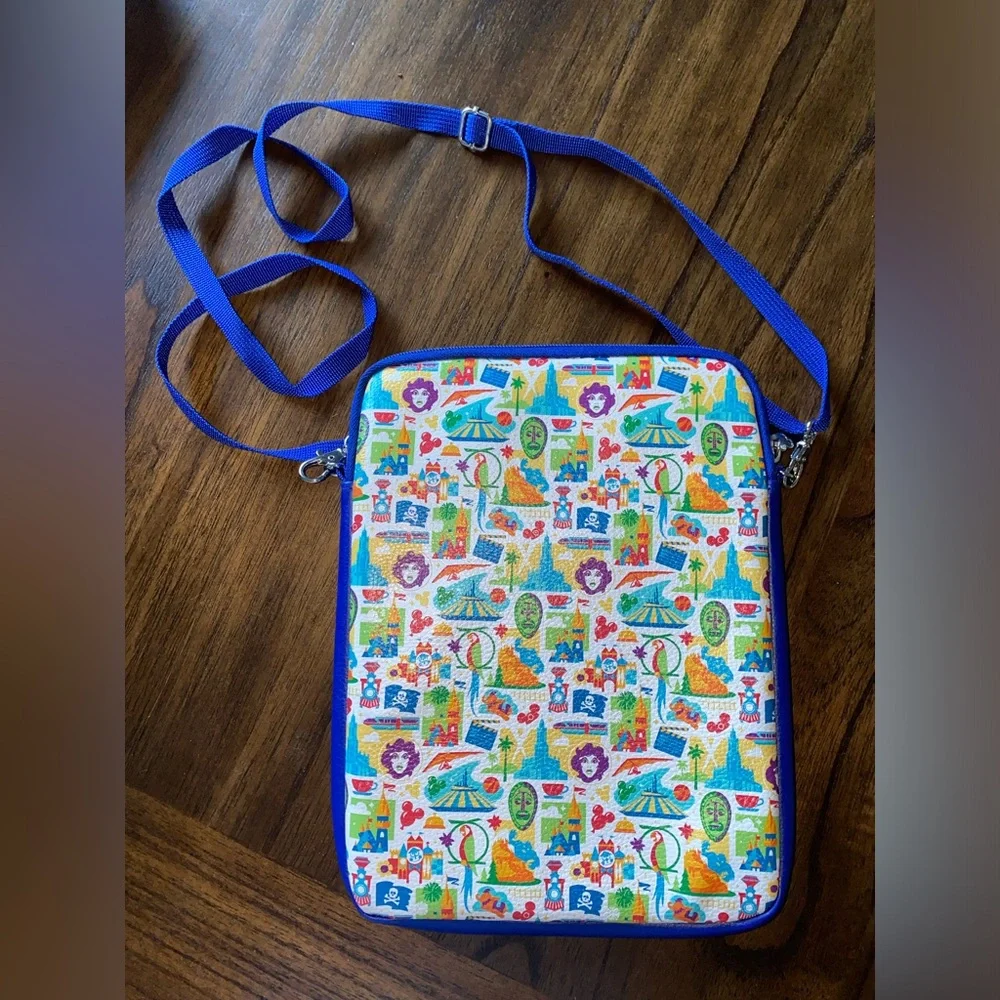 🏰 Disneyland Padded Tablet Crossbody Bag